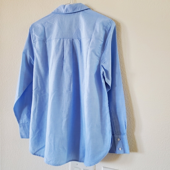 NWOT - Old Navy - The Classic Shirt for Women - Picture 4 of 5